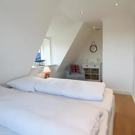 Horsa Hues - Westerlandstr 22 B